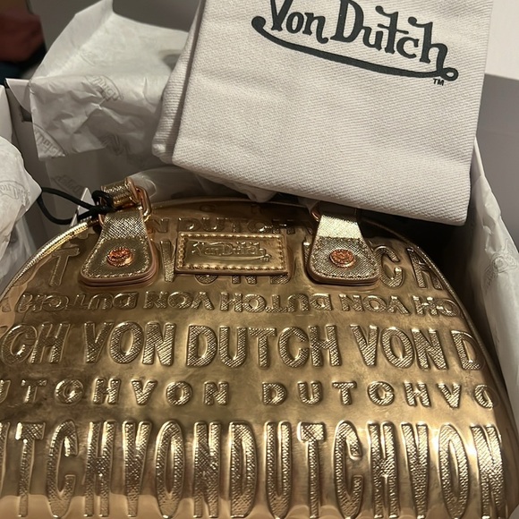 Von Dutch Small Rose Gold Reflective Bowling Bag | FULL INCLUSION | NEW/NWT!!💗 - Picture 8 of 11